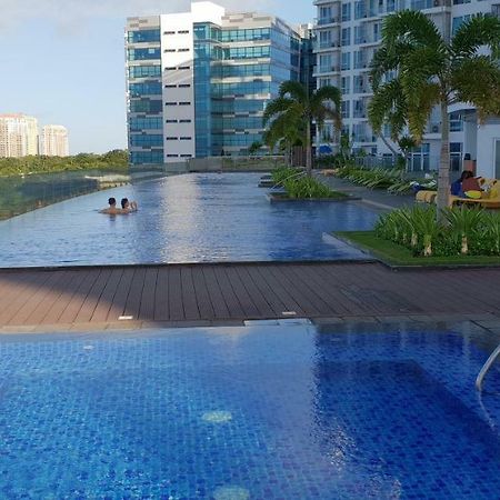 Apartment Sea View At Mactan Newtown Lapu-Lapu City Esterno foto