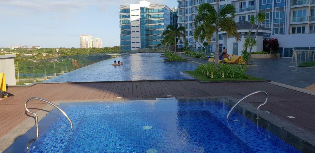Apartment Sea View At Mactan Newtown Lapu-Lapu City Esterno foto