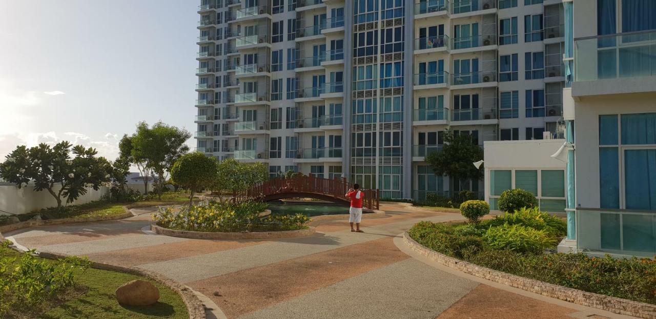 Apartment Sea View At Mactan Newtown Lapu-Lapu City Esterno foto