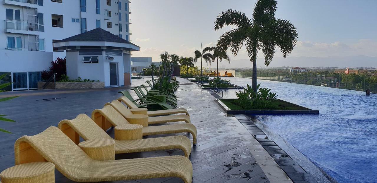 Apartment Sea View At Mactan Newtown Lapu-Lapu City Esterno foto