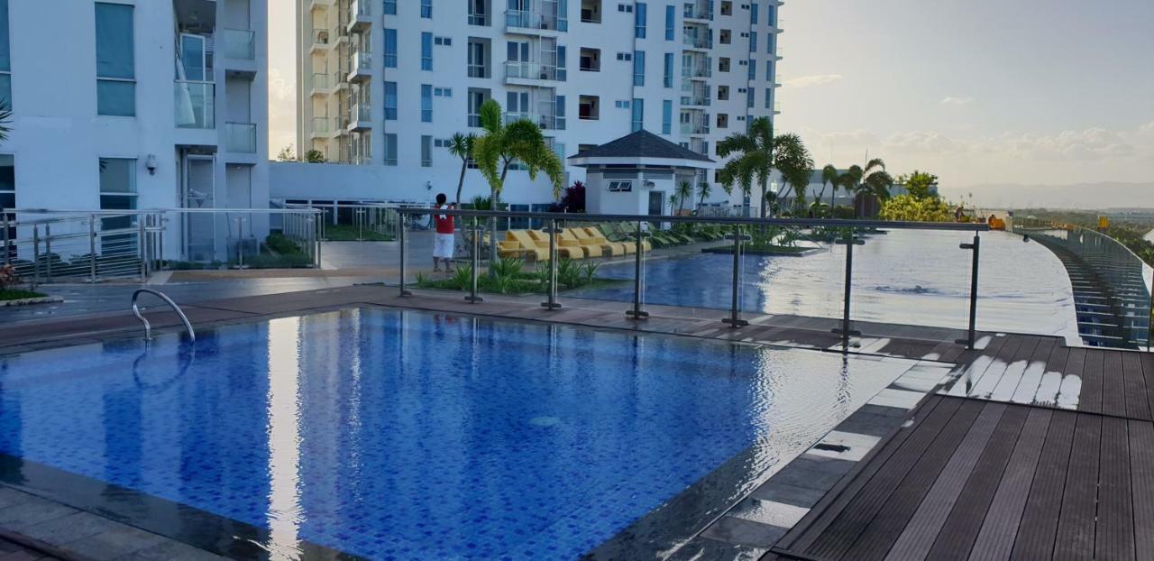 Apartment Sea View At Mactan Newtown Lapu-Lapu City Esterno foto