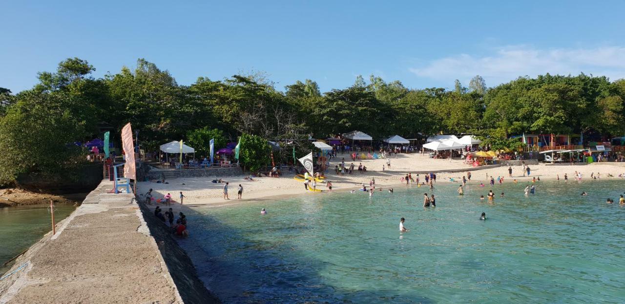 Apartment Sea View At Mactan Newtown Lapu-Lapu City Esterno foto
